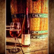 Red berry coulis on toasted oatmeal and strawberry candy flow.
Taste: A dry style, medium bodied texture with flavours of fresh picked strawberries,
crushed cherries and crisp acidity.